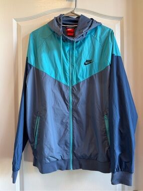 Nike Men's Teal and Navy Colorblock Hooded Windbreaker